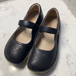 Alegria shoes 9
